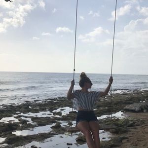 Meet your Posher, Alisha